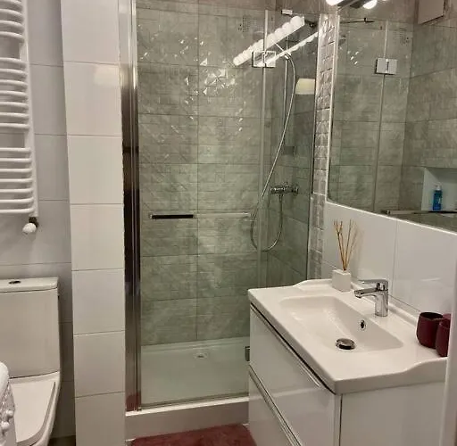 Apartament Blisko Centrum Warszawy * وارسو