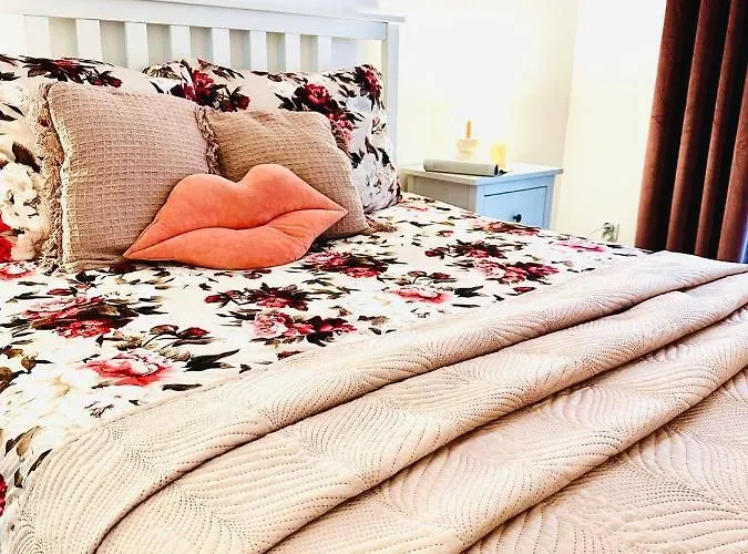 Apartament Blisko Centrum Warszawy *